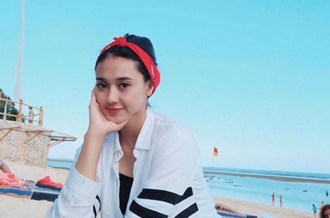 Dù không quá nổi tiếng về tài năng nhưng nhan sắc của Pungky Afriecia đã giúp cô nhận được nhiều sự chú ý.