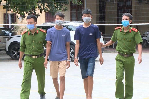 Hai anh em 2k ở Thanh Hóa đi cướp tài sản để có tiền chơi game.