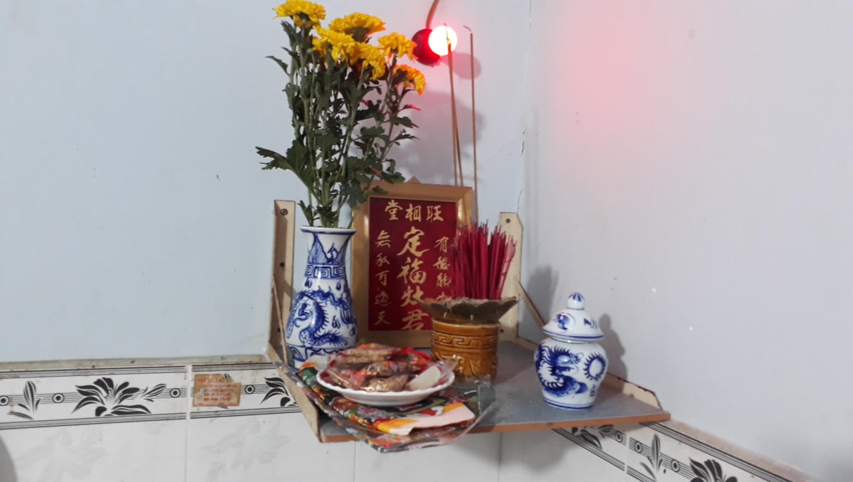 Cúng ông Táo là một phong tục có từ rất lâu đời ở Việt Nam.