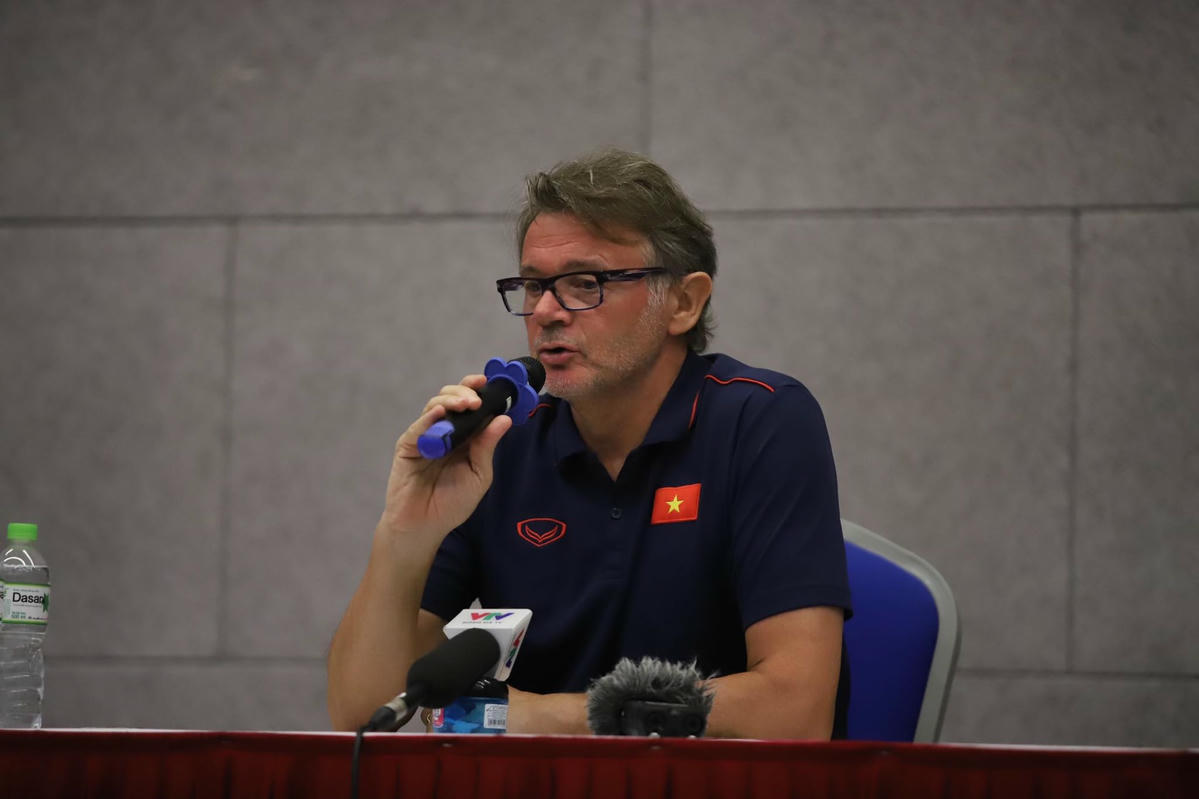 HLV Philippe Troussier