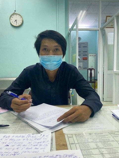 Đối tượng làm việc tại cơ quan công an. (Ảnh: Công an cung cấp).