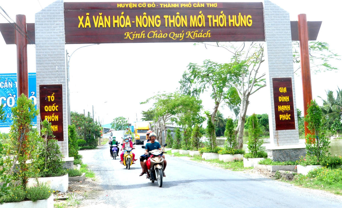 Diện mạo xã nông thôn mới Thới Hưng thay đổi từng ngày.
