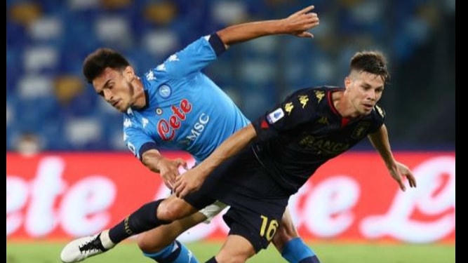 Sau trận gặp Napoli, CLB Genoa xác nhận có 14 cầu thủ và nhân viên nhiễm virus Covid-19 khiến Serie A nguy cơ phải hoãn trong 2 tuần tới.