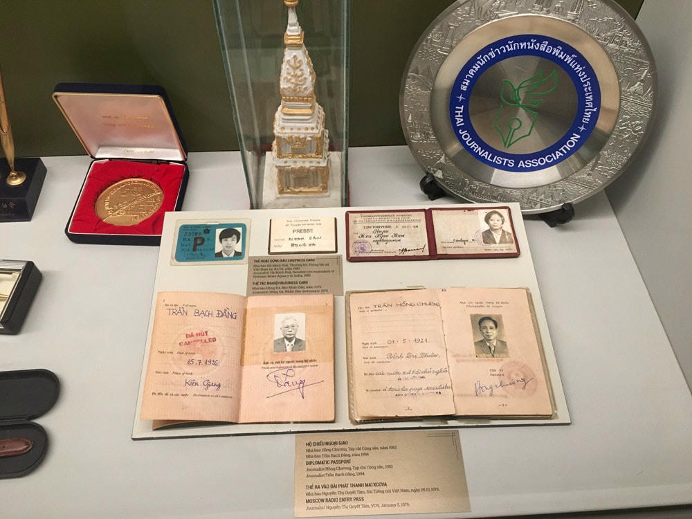 13. Một số kỷ vật của nhà báo (1).jpg
