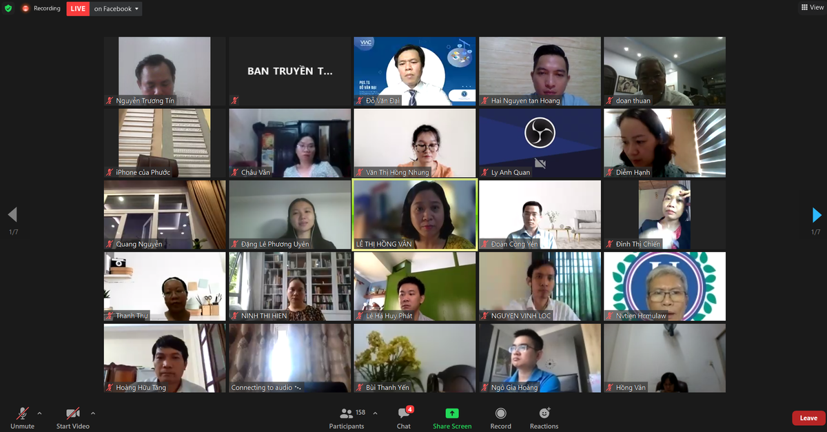 Giao diện đại biểu tham gia Hội thảo khoa học theo hình thức trực tuyến.