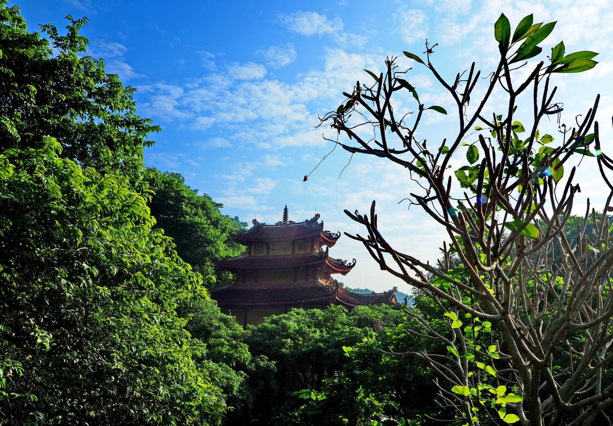 Chùa Nhẫm Dương: Thần bí huyền thoại, thấm đẫm tình đời