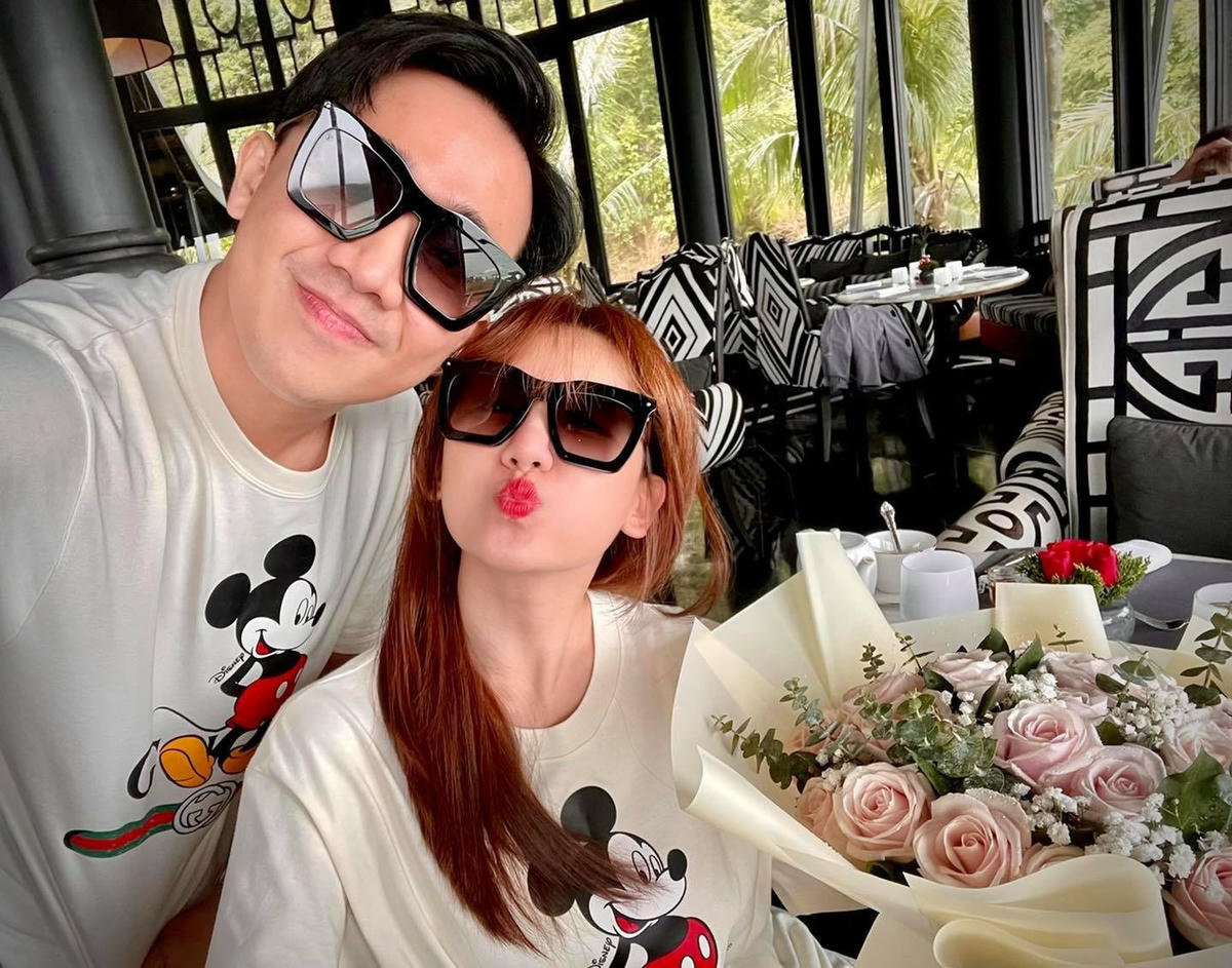 Cách đây không lâu, Trấn Thành - Hari Won kỷ niệm 5 năm yêu nhau bằng một chuyến du lịch sang chảnh để hâm nóng tình cảm.