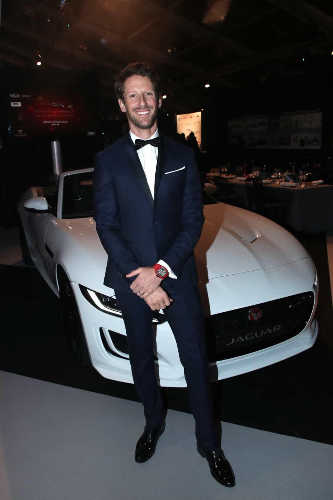 Tay đua người Pháp Romain Grosjean đã thi đấu F1 từ năm 2009 và vẫn tiếp tục phục vụ những chiếc xe có ngoại hình như thế này.  