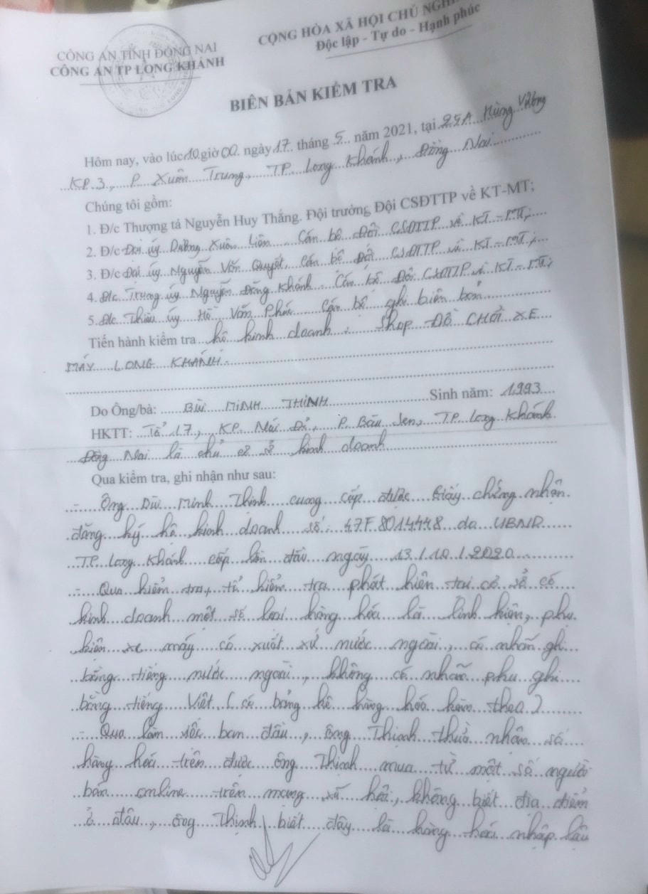 Công an TP. Long Khánh lập biên bản Shop đồ chơi xe máy Long Khánh