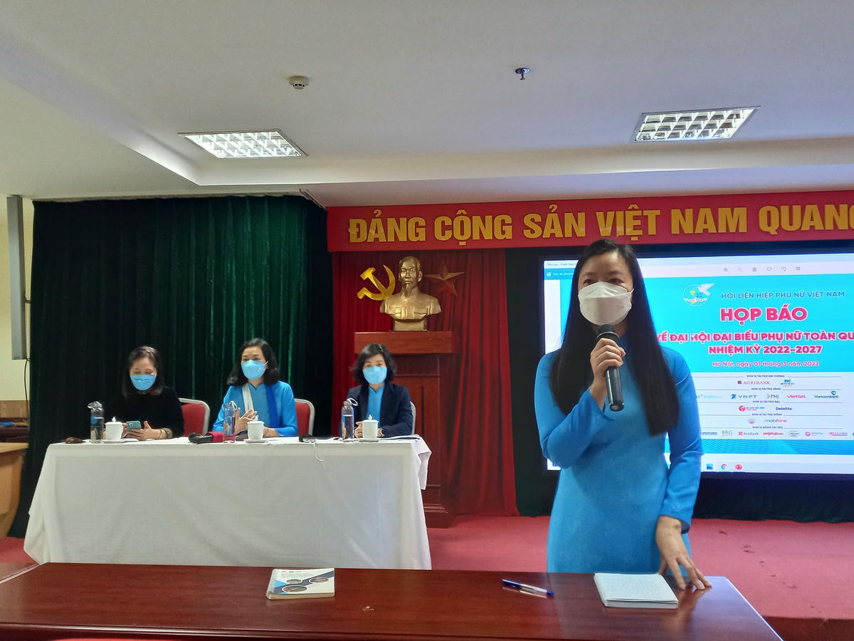 Quang cảnh buổi họp báo.