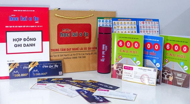 Ấn phẩm đặc biệt học lái ô tô trị giá 2 triệu đồng dành tặng BĐXN.
