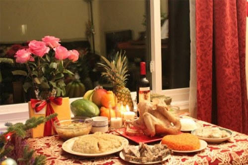 Mâm cỗ cúng giao thừa.