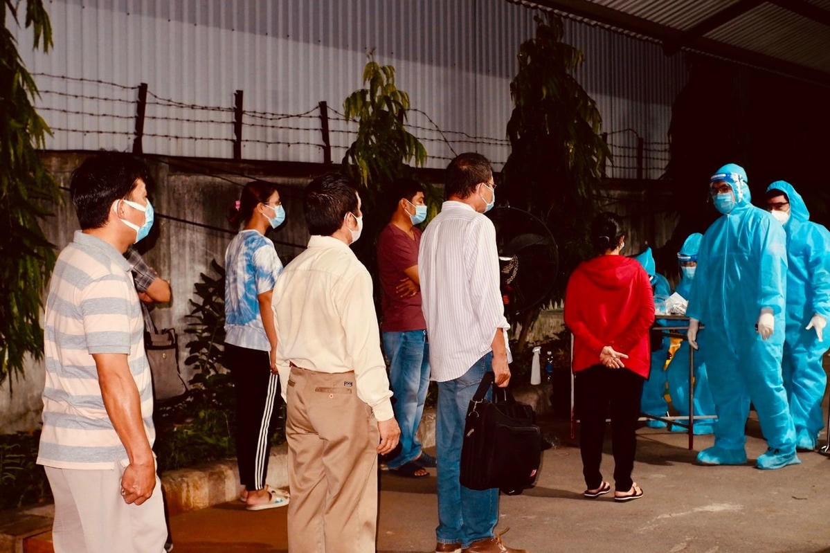 TP HCM thực hiện lấy mẫu xét nghiệm giám sát trên diện rộng.