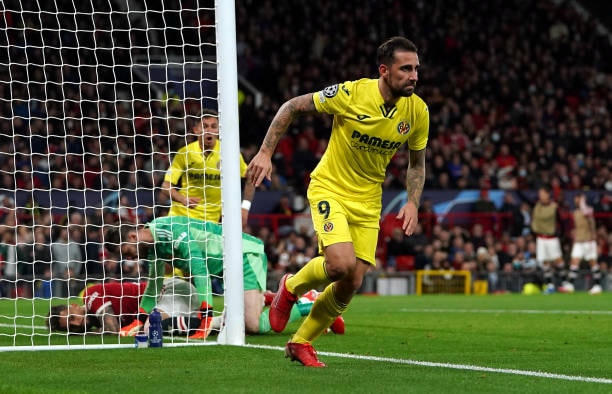 Paco Alcacer mở tỉ số cho Villarreal.
