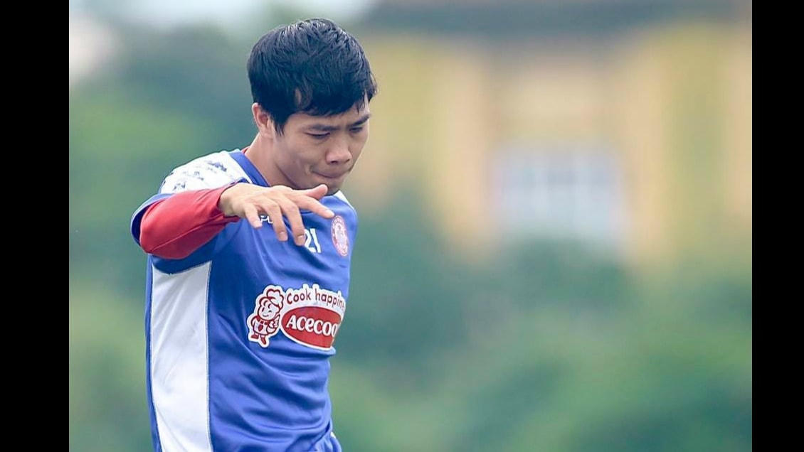 Công Phượng và các đồng đội hiện tạm dừng thi đấu vì dịch Covid-19.