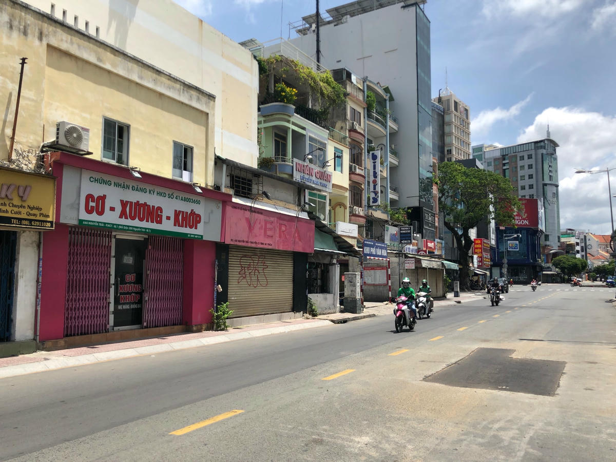 Nhiều ngành nghề sản xuất, kinh doanh và dịch vụ dự kiến được mở cửa trong điều kiện đảm bảo an toàn phòng dịch.