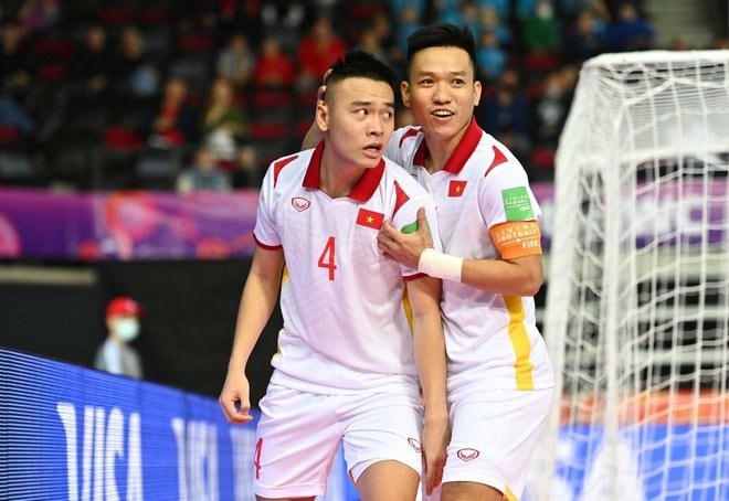 Rất may mắn tình huống này không ảnh hưởng đến chiến thắng của tuyển futsal Việt Nam.
