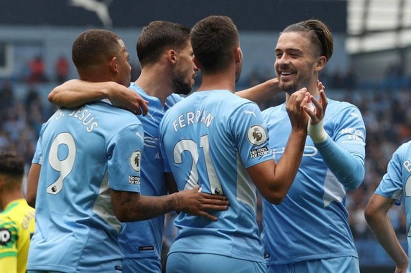 Bàn thắng đầu tiên của Jack Grealish cho Man City đến khá may mắn.