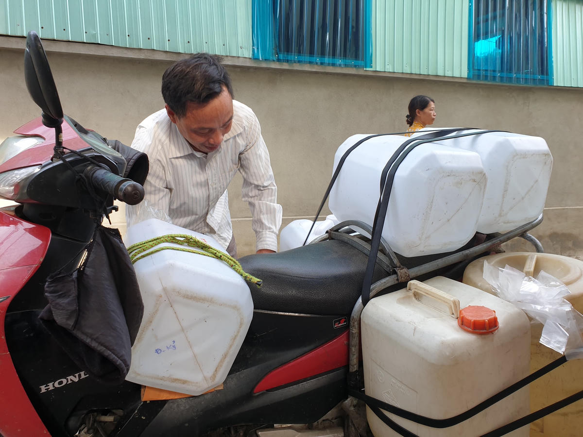 Nhiều hộ dân huyện Đức Thọ phải lo nước sinh hoạt từng ngày.