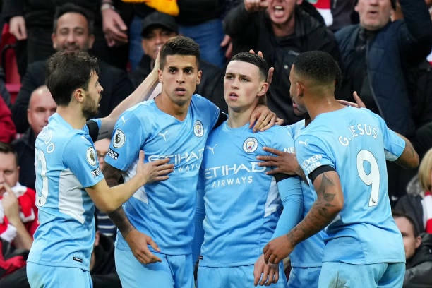 Phil Foden giúp Man City san hòa 1-1.