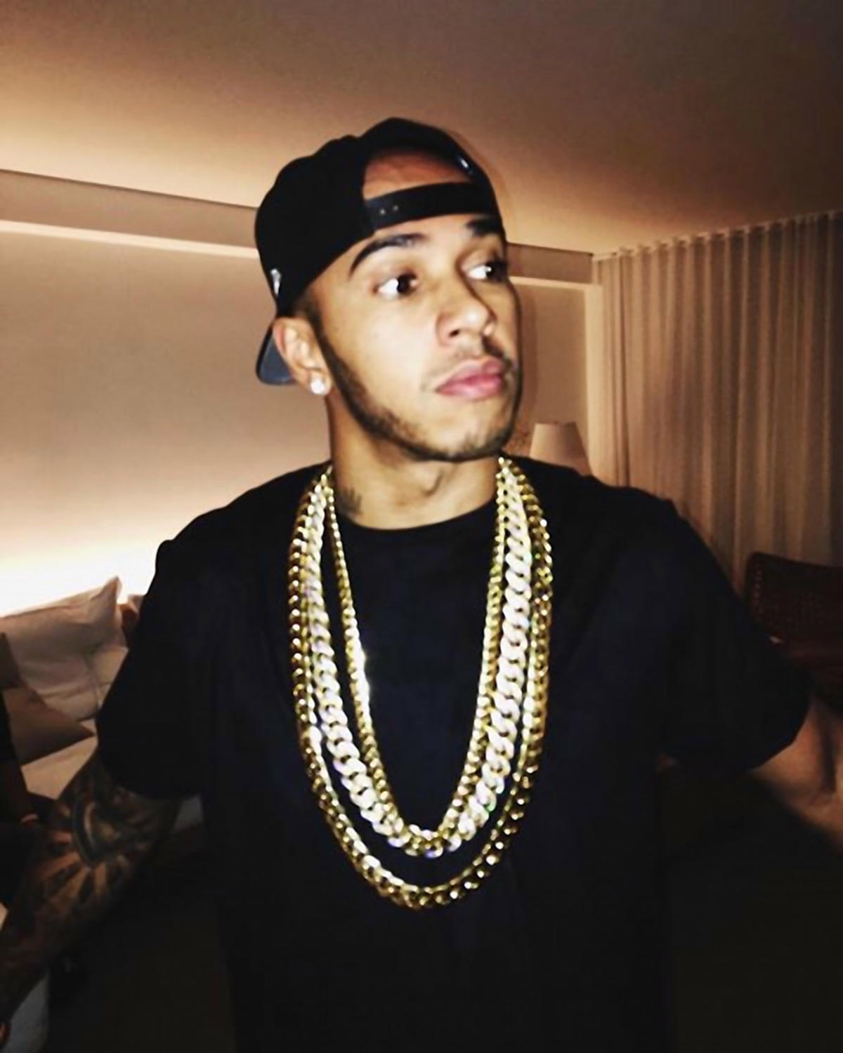 Lewis Hamilton thực sự xứng danh là “cỗ máy in tiền” trong làng đua F1.