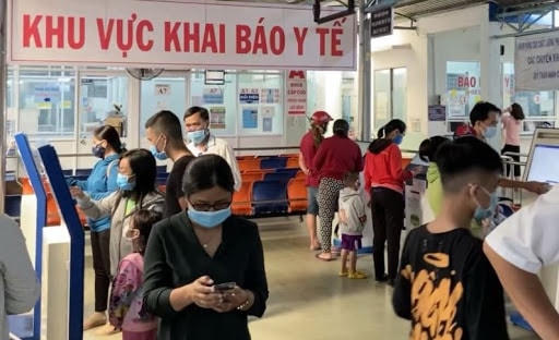 Để dễ truy vết nguồn lây, đồng thời thuận lợi cho người dân thành phố đã thực hiện khai báo y tế điện tử