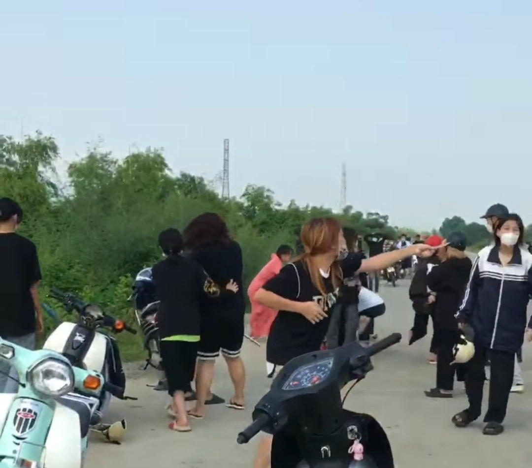 Công an tỉnh Ninh Bình xác định có 50 nữ sinh tham gia vụ hỗn chiến vào chiều 12/9.