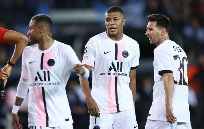 Màn thể hiện của bộ ba Messi, Neymar và Mbappe chưa đáp ứng được kỳ vọng.