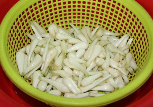 Bí quyết muối dưa hành, củ kiệu chua ngọt đón Tết