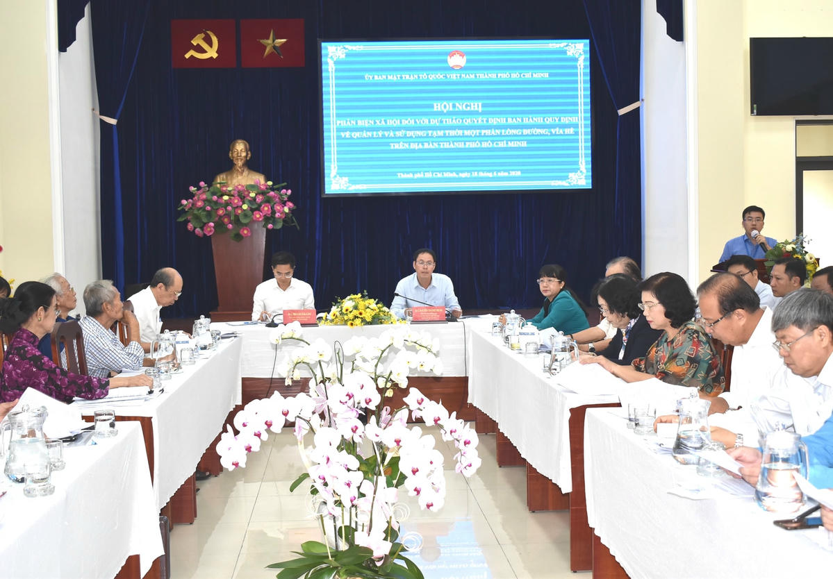 Quang cảnh hội nghị.