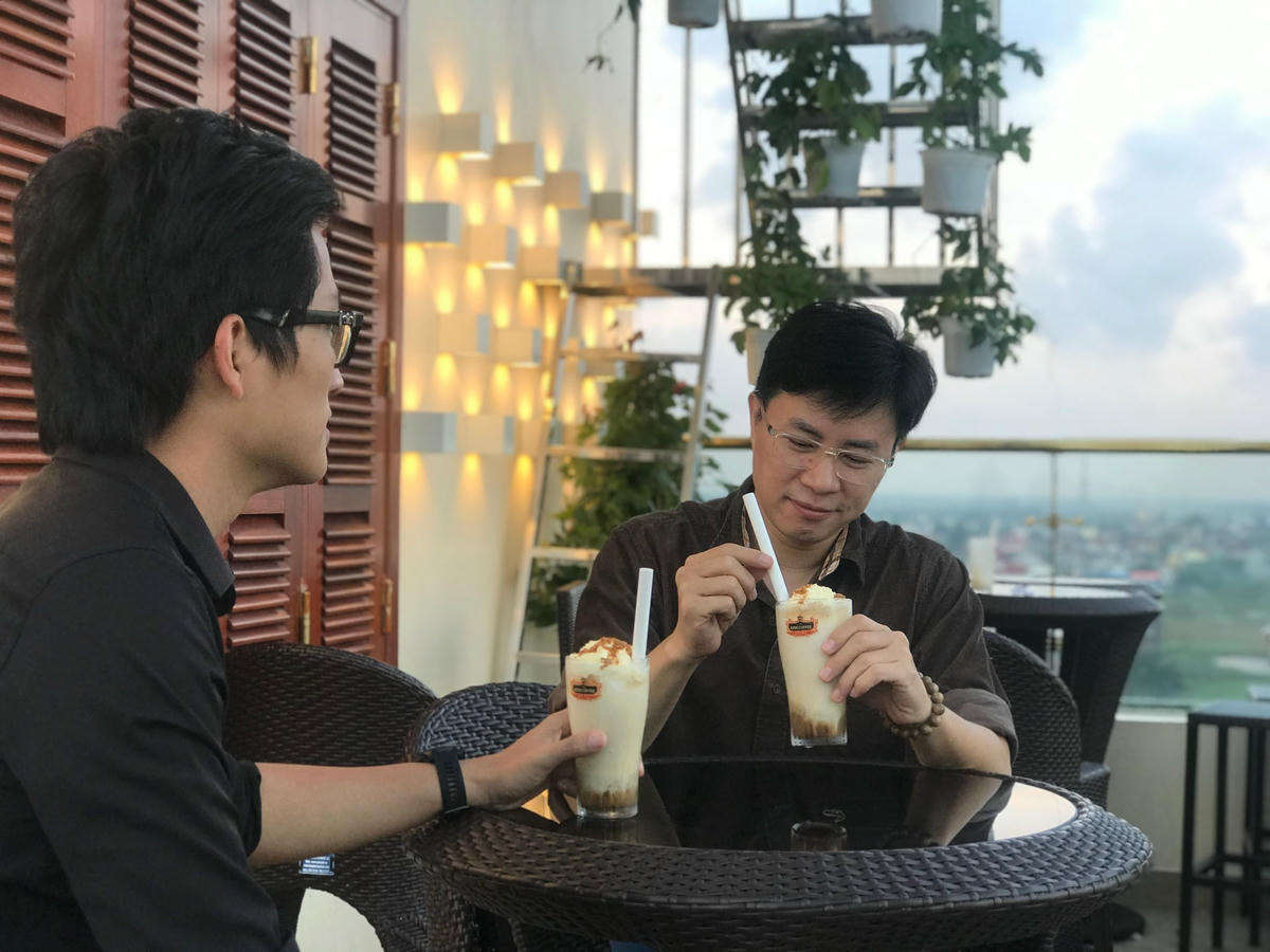 MC Lê Anh: “Hương vị đồ uống King Coffee tại SFY Complex  khó có nơi nào sánh bằng”.