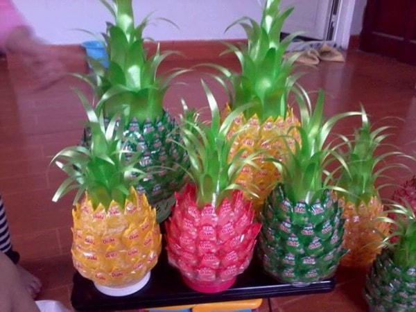 Những quả dứa bằng kẹo oishi.