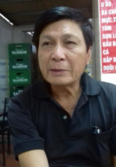 Nhà thơ Vương Tùng Cương.