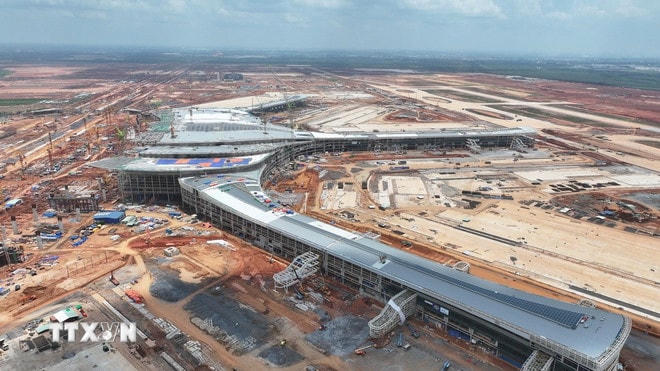 Thi công Nhà ga hành khách Sân bay Long Thành. (Ảnh: Công Phong/TTXVN) ttxvn-san-bay-long-thanh.jpg