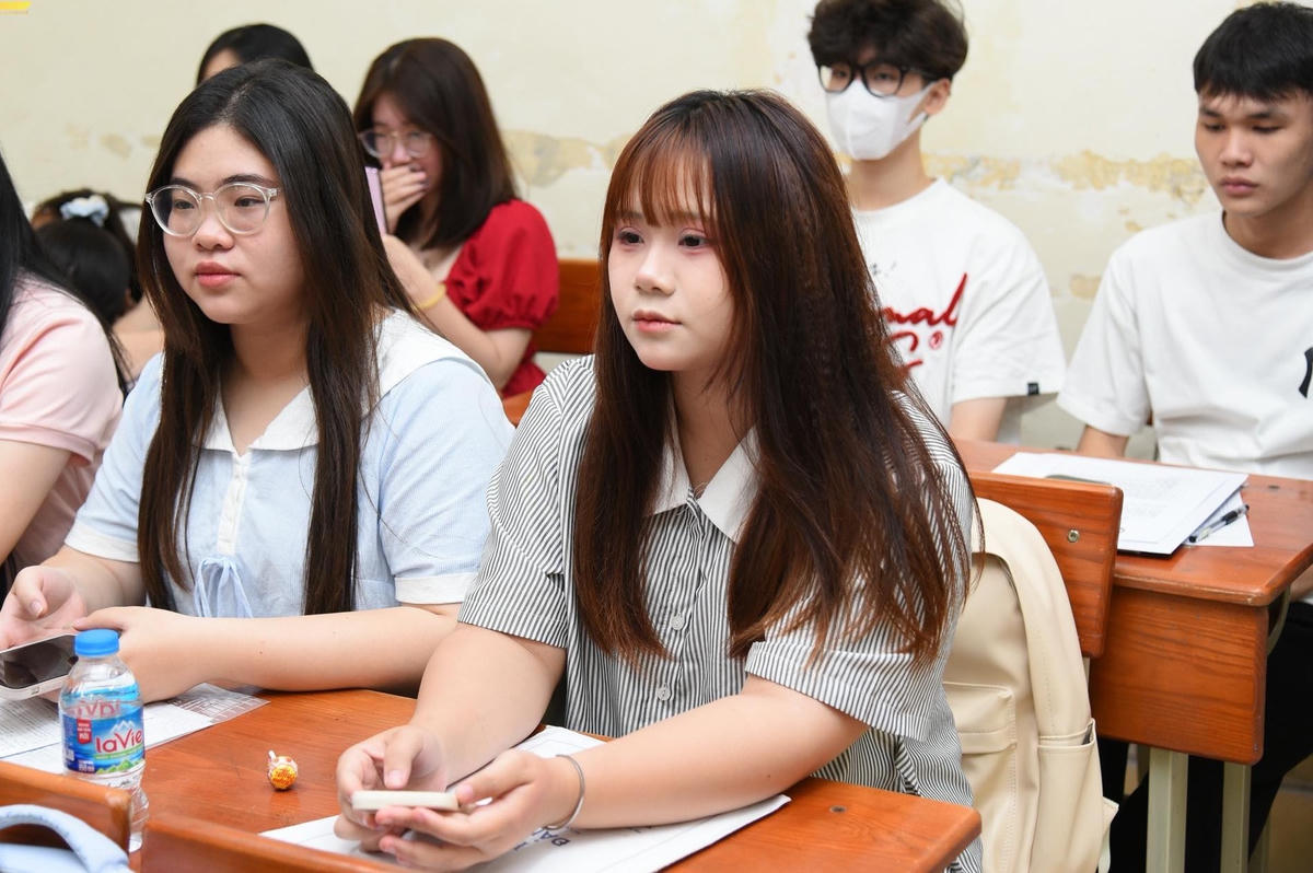 ảnh bài trên thay