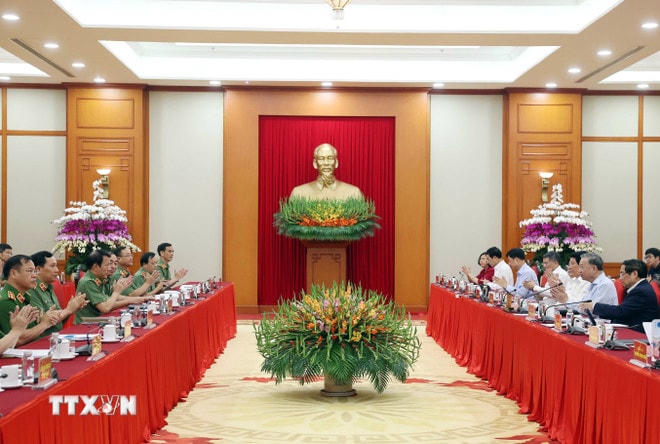 Tổng Bí thư Tô Lâm phát biểu. (Ảnh: Thống Nhất/TTXVN) ttxvn-tong-bi-thu-to-lam-chu-tri-cuoc-lam-viec-cua-bo-chinh-tri-voi-ban-thuong-vu-dang-uy-cong-an-trung-uong-8262565-3.jpg