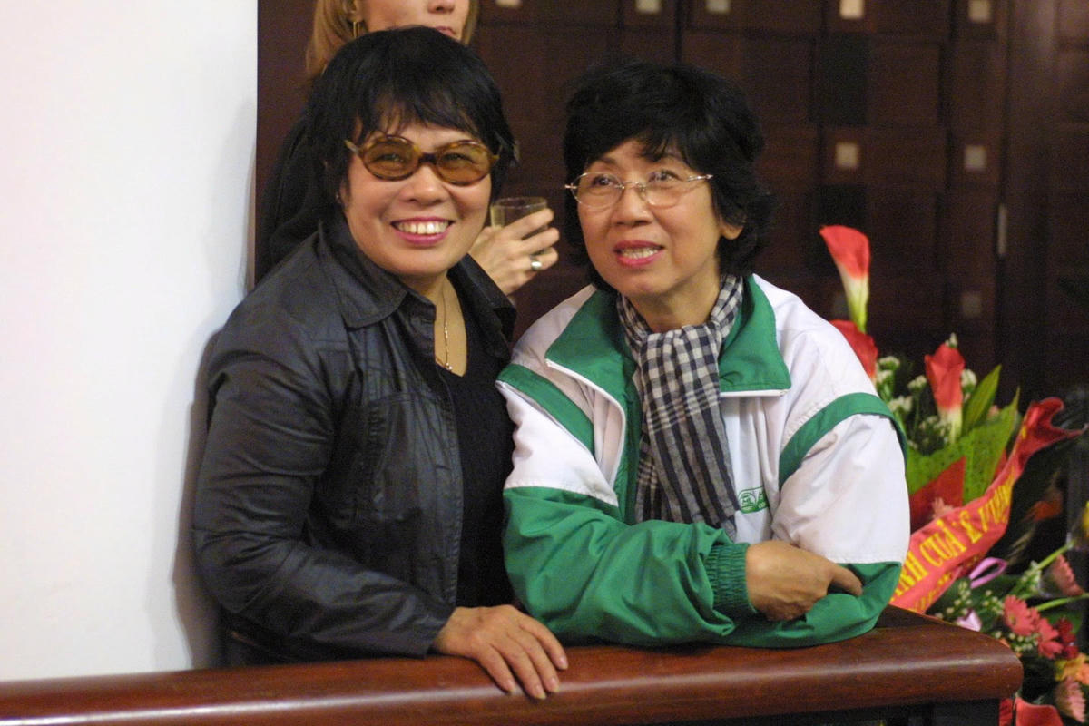 3-NSND Phạm Thị Thành cùng NSNA Đào Hoa Nữ (ảnh Nguyễn Đình Toán)