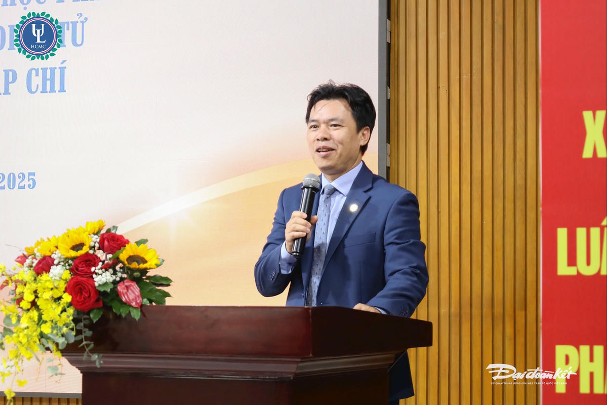 GS.TS Đỗ Văn Đại - Phó Hiệu trưởng Trường Đại học Luật TP.HCM phát biểu tại buổi lễ