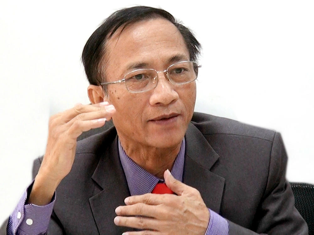 Một bộ sách giáo khoa thống nhất: Không thể chậm trễ