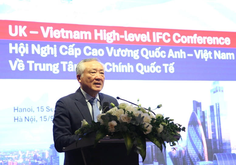 Phó Thủ tướng Thường trực Nguyễn Hòa Bình mong muốn Vương quốc Anh và Trung tâm Tài chính London tiếp tục hỗ trợ, đồng hành cùng Việt Nam, đặc biệt trong việc quảng bá và giới thiệu Trung tâm Tài chính Việt Nam. Ảnh: VGP/Nguyễn Hoàng.