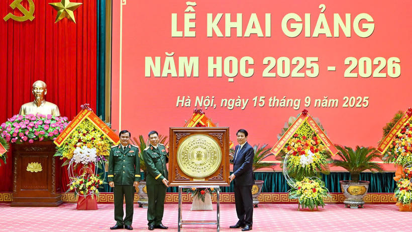 Chủ tịch nước Lương Cường dự Lễ khai giảng năm học 2025-2026 Học viện Quốc phòng. (Ảnh: Thủy Nguyên)