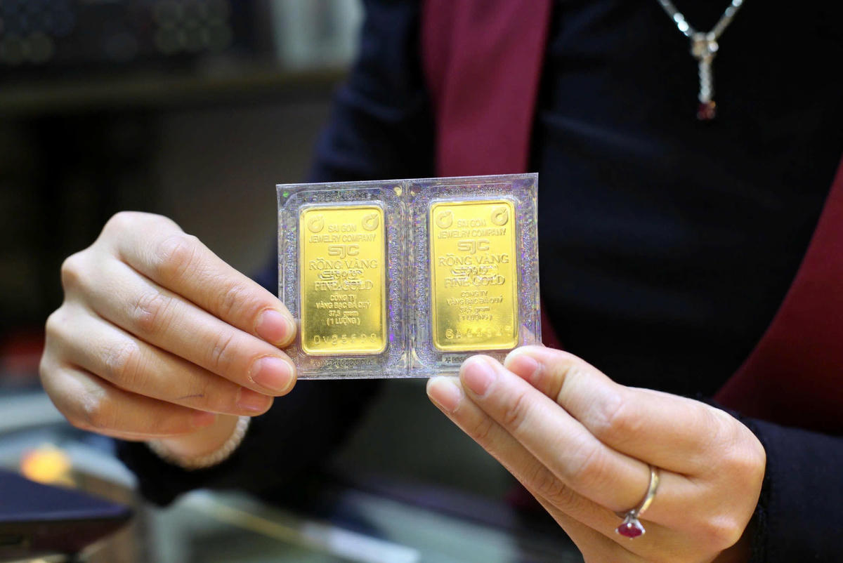 Giá vàng giảm nhiệt sau các động thái của nhà quản lý. Ảnh: Quang Vinh.
