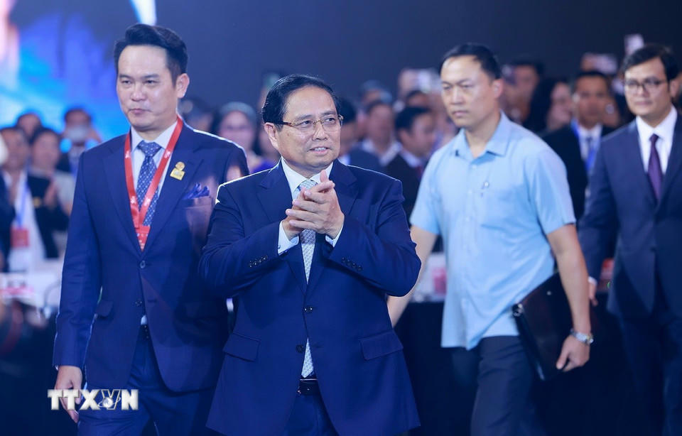 Thủ tướng Phạm Minh Chính đến dự Phiên đối thoại cấp cao Diễn đàn Kinh tế tư nhân Việt Nam (VPSF) 2025. (Ảnh: Dương Giang/TTXVN)