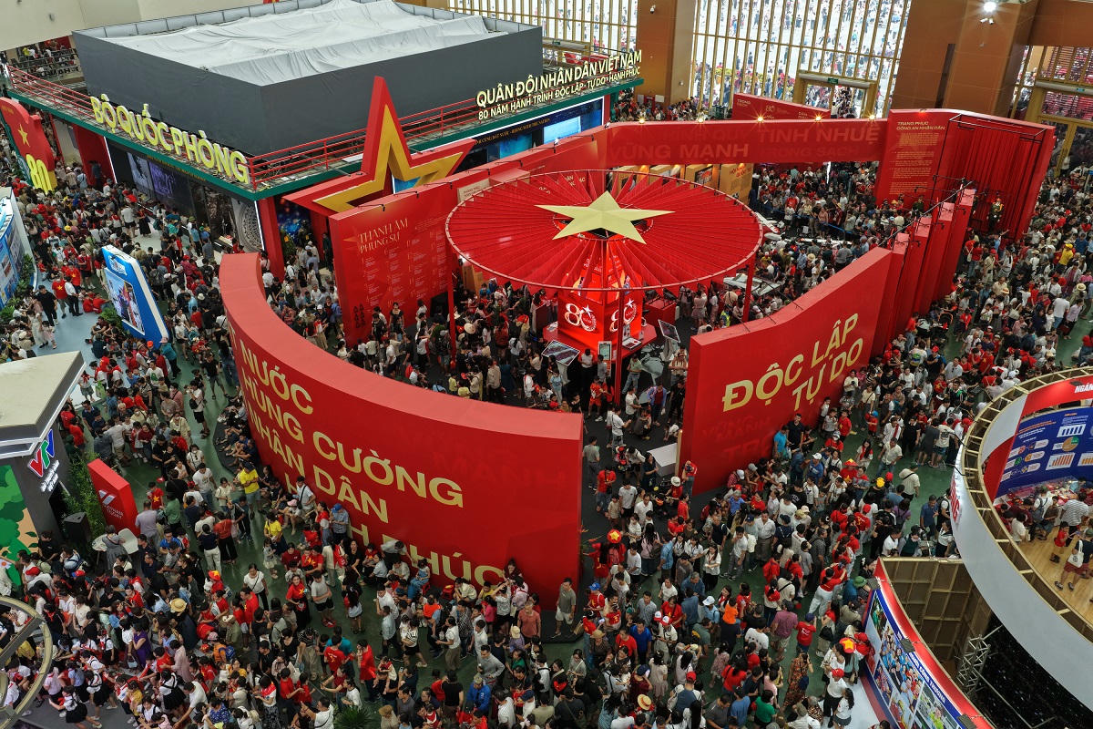 Ước tính, Triển lãm “80 năm Hành trình Độc lập - Tự do - Hạnh phúc” đón hơn 10 triệu lượt khách sau gần 3 tuần mở cửa