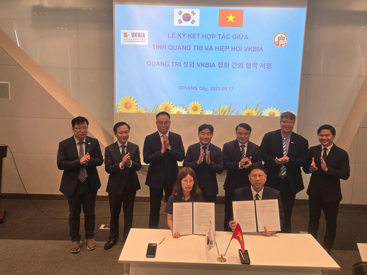 Lễ ký kết hợp tác giữa Hiệp hội VKBIA và tỉnh Quảng Trị- Ảnh: Quang Phú