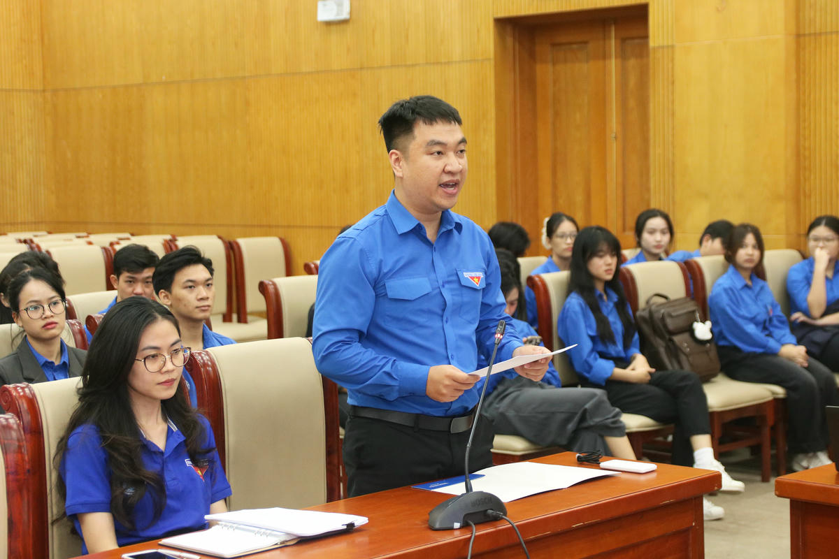 Đại diện các cơ sở đoàn trực thuộc tích cực thảo luận, tham luận, đóng góp nhiều ý kiến tâm huyết. Ảnh: Tiến Đạt