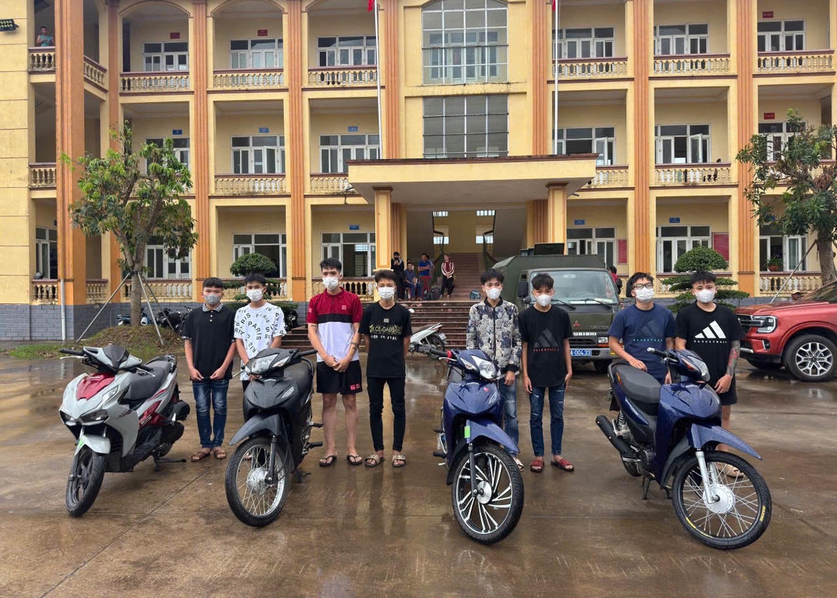 8 thiếu niên gây rối trật tự, khiến 3 người dân bị TNGT. Ảnh: CANB