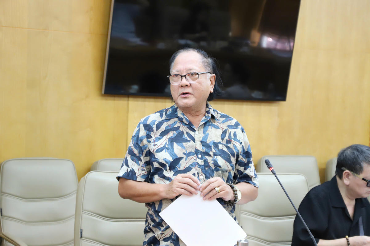 Các đại biểu đóng góp ý kiến tại hội nghị. Ảnh: V. Hiển