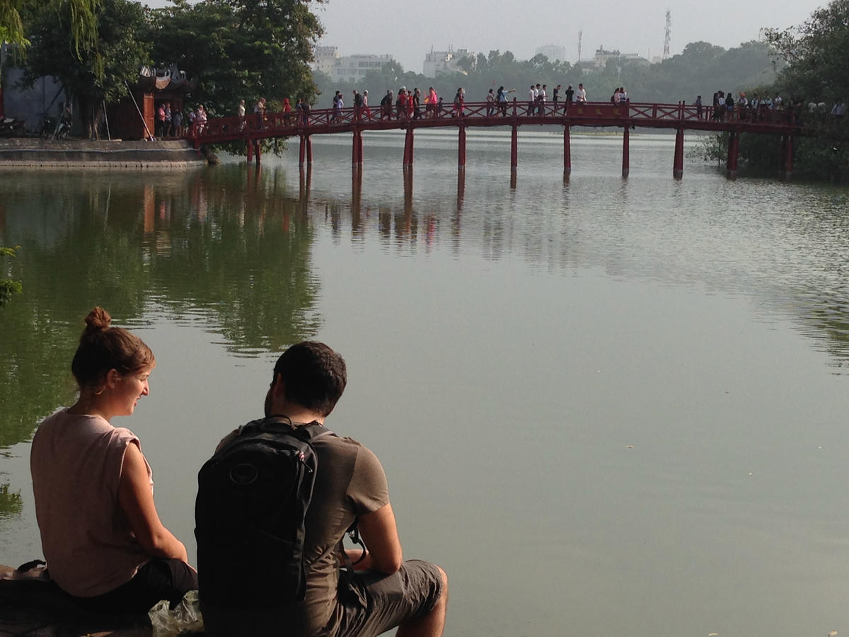 Hà Nội - điểm đến được nhiều du khách nước ngoài yêu thích. Ảnh: Thư Hoàng