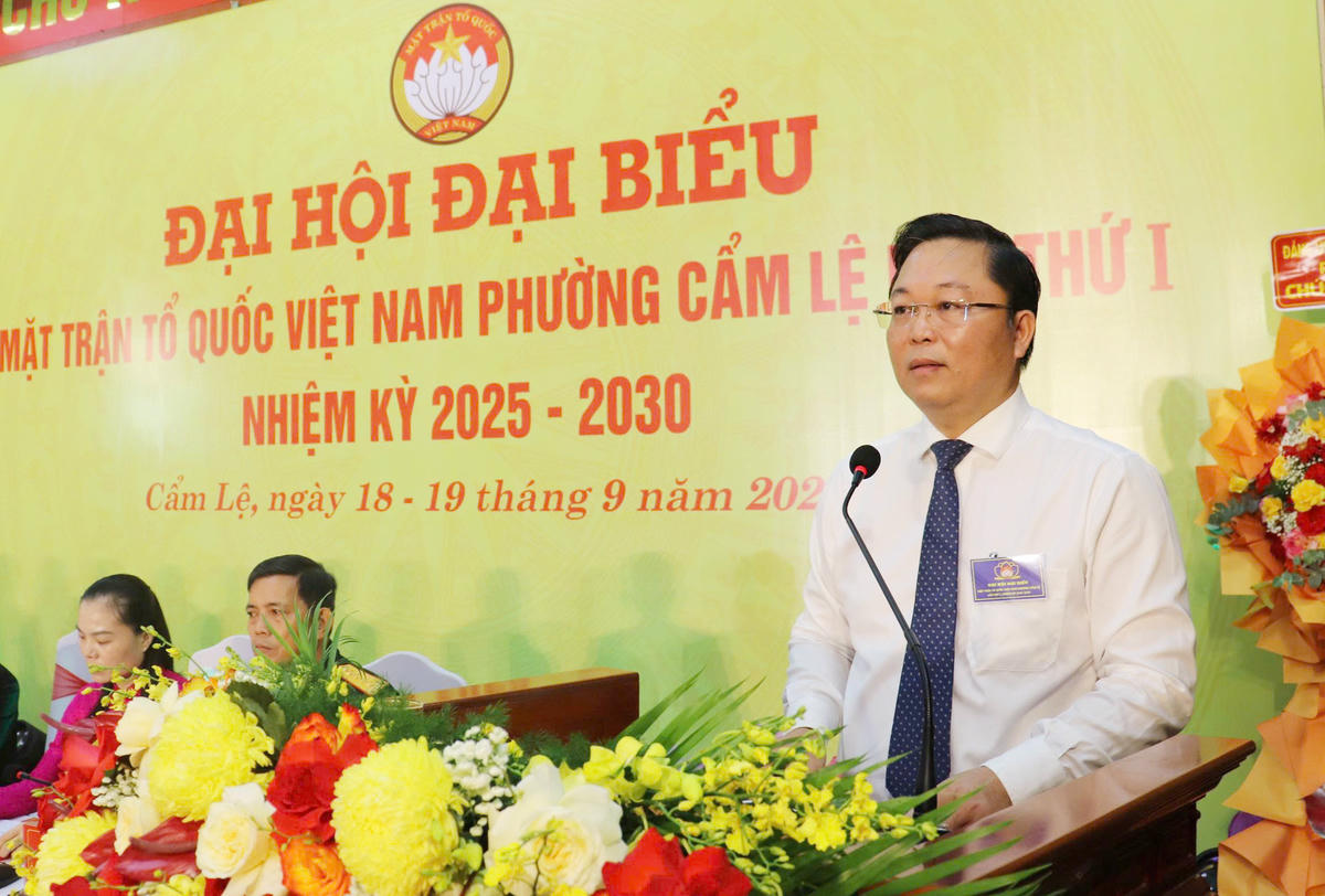 Ông Lê Trí Thanh, Chủ tịch Ủy ban Mặt trận Tổ quốc Việt Nam TP Đà Nẵng phát biểu tại đại hội. Ảnh: Nguyễn Tú.